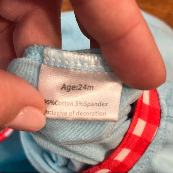 Blue and Red Train-Themed Kids One Piece size 24 months - Picture 5 of 5